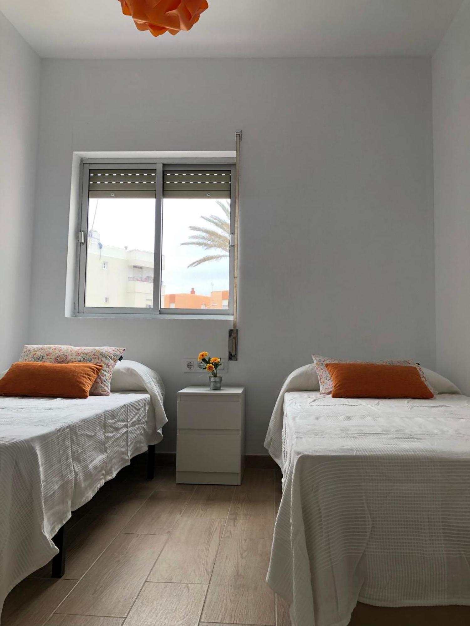Apartamento Playa De Tarifa Exterior photo